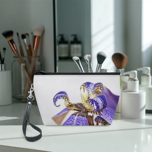 Iris flowwer Zipper Makeup Bag with Wrist Strap